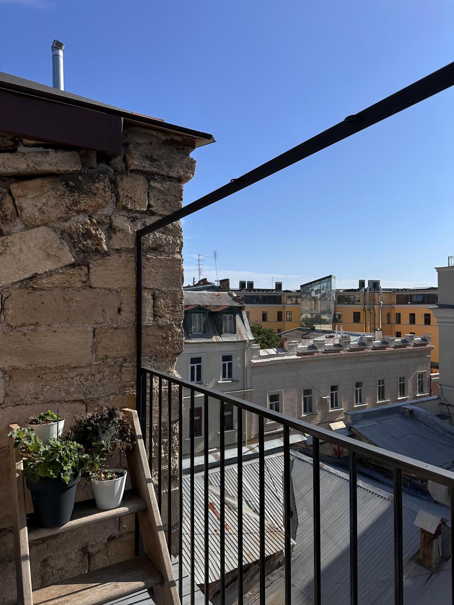 White Door Apartments Heart Of Odessa 1 Exterior foto
